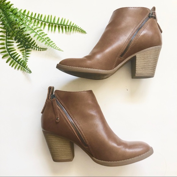 DV by Dolce Vita Shoes - Dolce Vita Cognac Booties